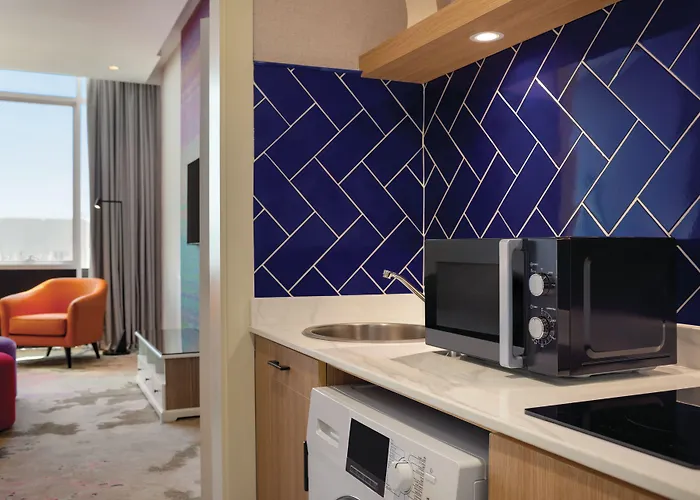La Quinta By Wyndham Abu Dhabi Al Wahda
